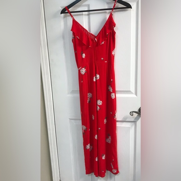 Divided by H&M Red Floral Jumper. Size 4 - Picture 2 of 12